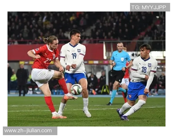 奥地利足球明星风采展现精彩瞬间与辉煌成就的照片集锦